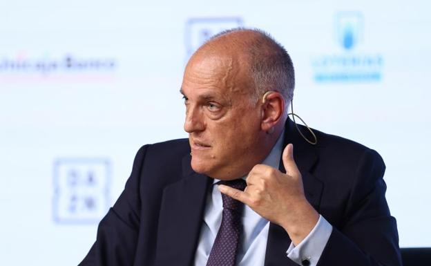 La guerra del Real Madrid y el Barça contra Tebas se agudiza en pleno Mundial