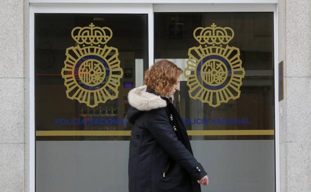 Una oposición a Policía Nacional anulada por excluir a candidatos con lentes intraoculares