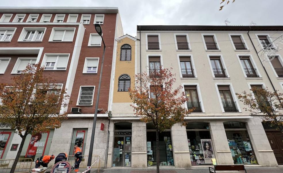 La desconocida historia del edificio más estrecho de Valladolid