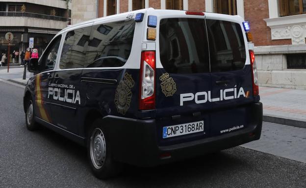 Dos detenidos en Palencia por una macroestafa a El Corte Inglés con vales regalo