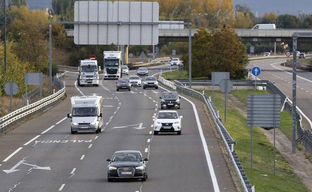 Tráfico prevé 149.000 desplazamientos durante esta semana del puente en Palencia