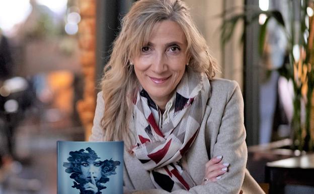 Carmen Herrero aborda la elocuencia del silencio en su segundo poemario