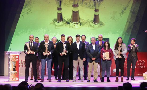 El entrenador de fútbol femenino Pedro López, mejor deportista del año en Palencia