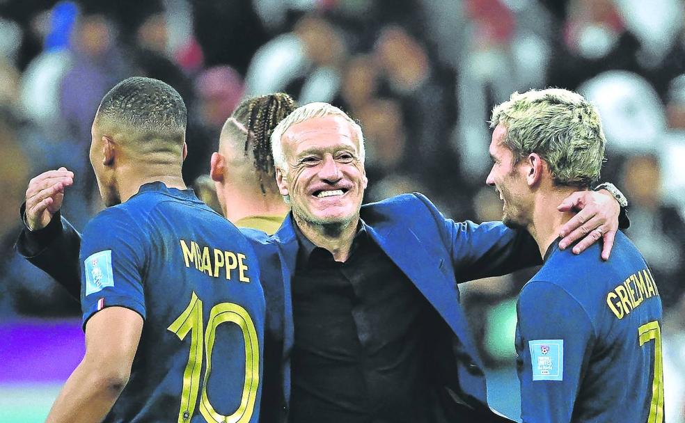 Deschamps hace esperar a Zidane