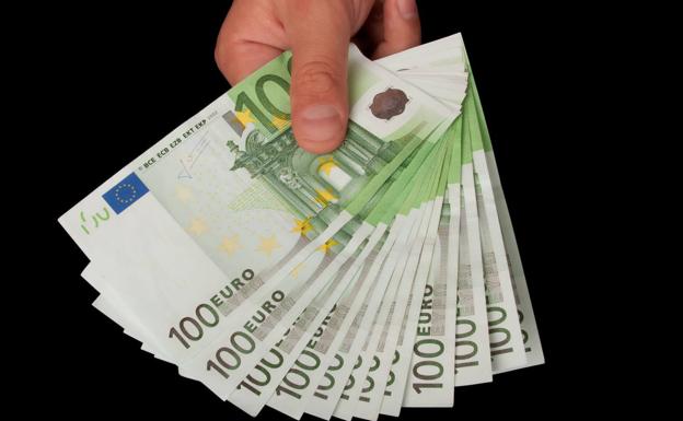 Estos son los trabajadores que cobrarán un plus de hasta 1.000 euros en 2023