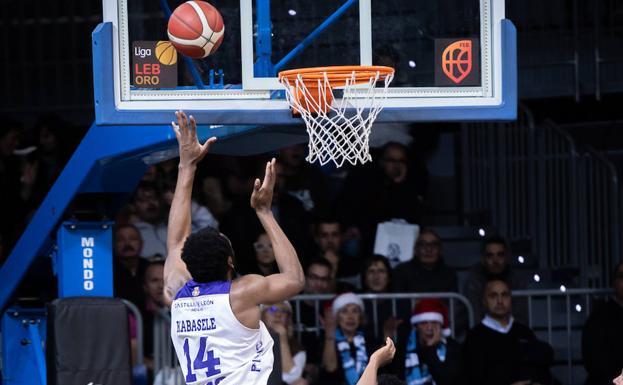 El Real Valladolid Baloncesto se queda a mitad de camino