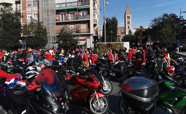 Los moteros responden a la llamada de la Cabalgata Solidaria en Valladolid