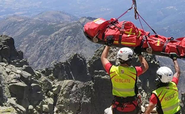 Cinco consejos para salir a la montaña y no acabar en un rescate