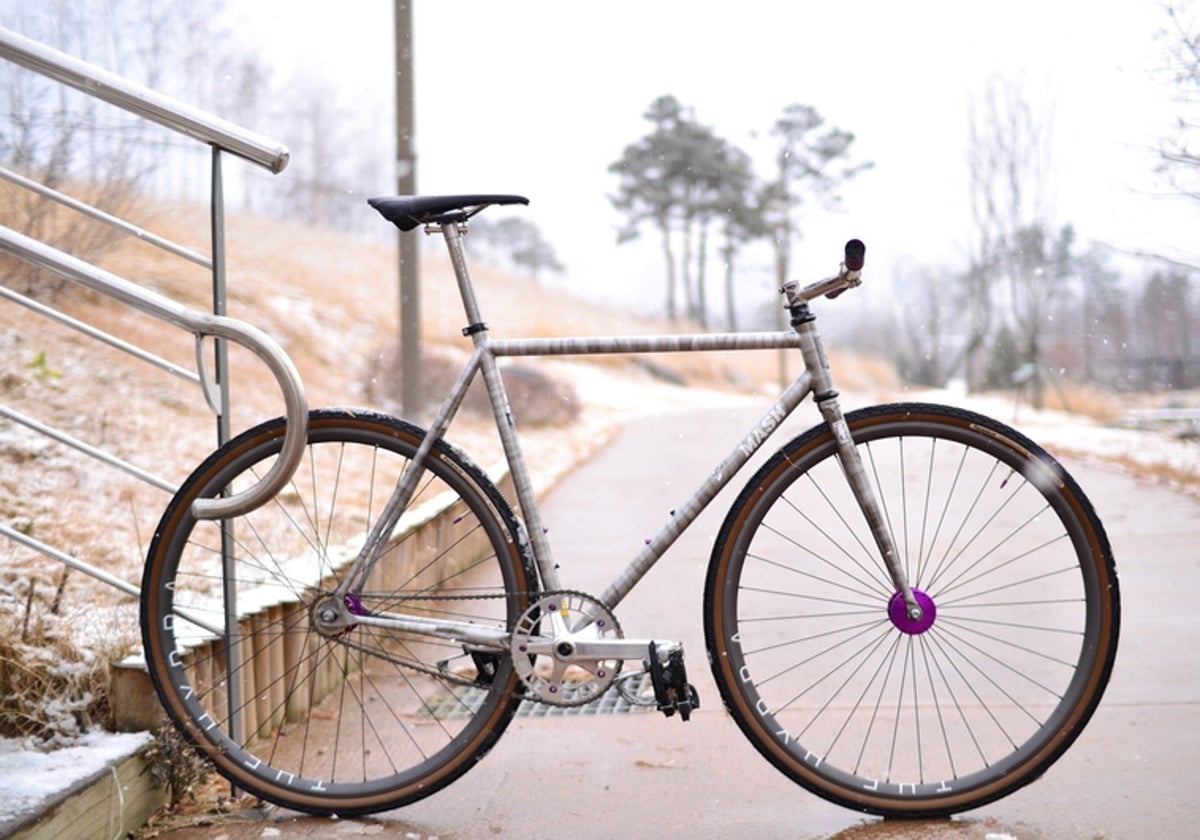 Las bicis más de moda incumplen las normas de circulación de la DGT