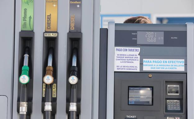 El día clave para conocer si se prorroga el descuento del carburante