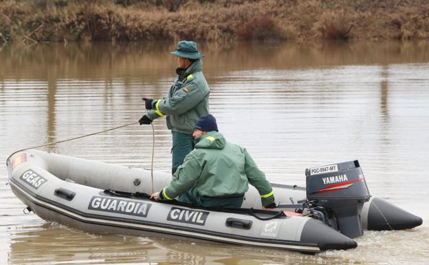 Las condiciones del río limitan la búsqueda del piloto: con rastreo visual y sin inmersiones