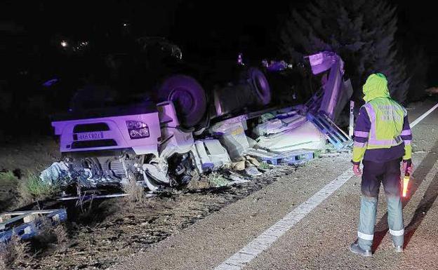 Mueren dos camioneros en sendos accidentes en carreteras de Zamora