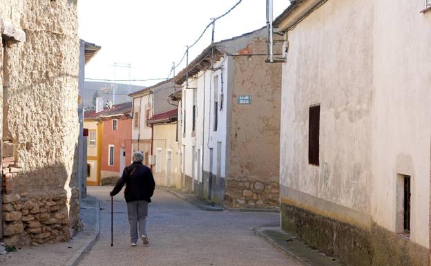 Castilla y León pierde 36.524 habitantes respecto al padrón de 2018 y 42 concejales