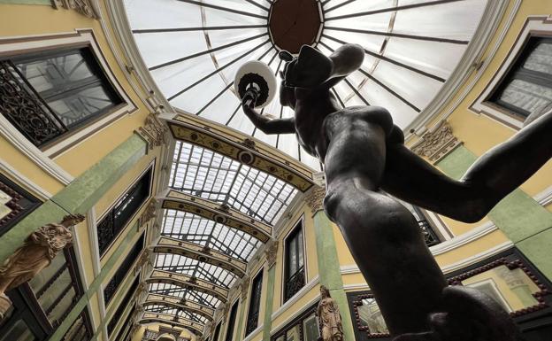 La galería comercial donde juegan los protagonistas de la novela 'Paul et Virginie'