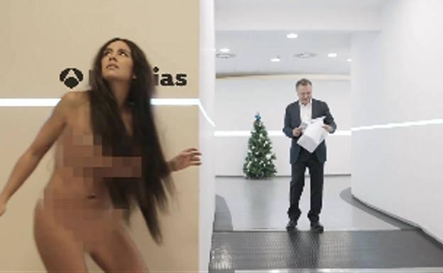 Cristina Pedroche aparece desnuda por los platós de Antena 3 para promocionar sus Campanadas