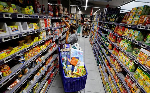 La inflación cierra el año en el 5,8%, un punto menos que en noviembre