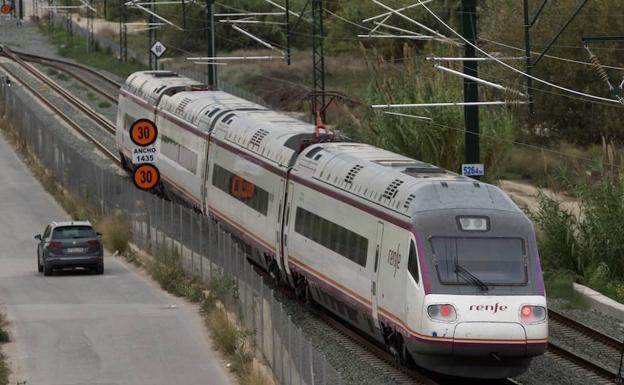 Renfe emite casi 75.000 abonos gratuitos para Cercanías y Media Distancia