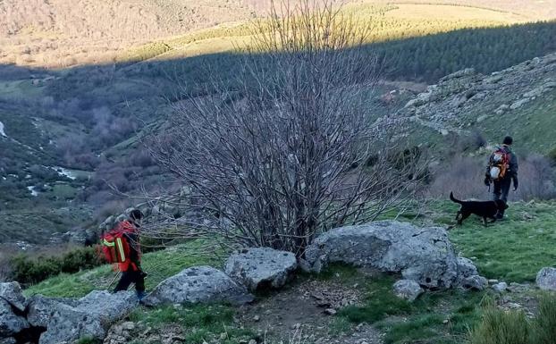 Reanudada la búsqueda del montañero desaparecido en la sierra de Béjar