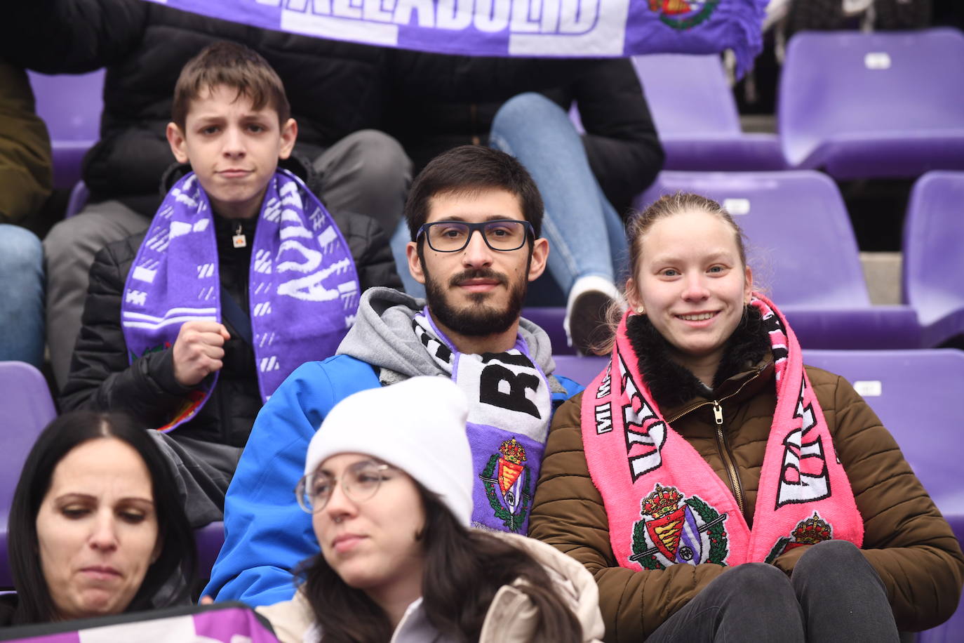 Búscate en la grada del Real Valladolid-Rayo Vallecano (4/4)