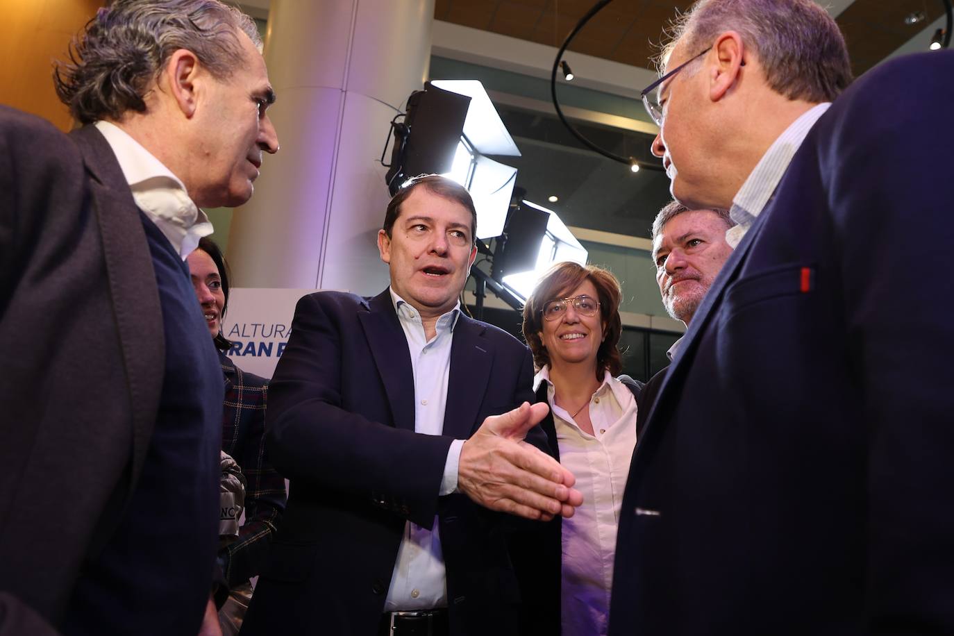 La Junta replica al Gobierno que no vulnere su autonomía «en las políticas de natalidad»