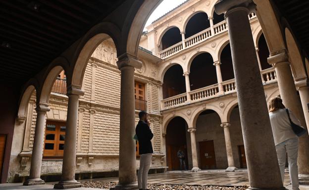 La Junta cede parte del Palacio de Butrón para la Casa Delibes cuatro meses después