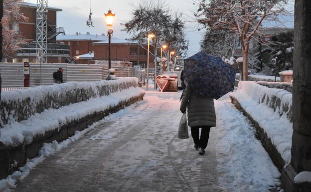 Castilla y León: 2.695 toneladas de sal y 350.635 litros de salmuera contra la nieve