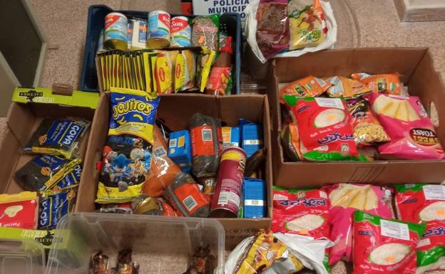 Requisan 300 productos caducados o mal etiquetados en tiendas de alimentación