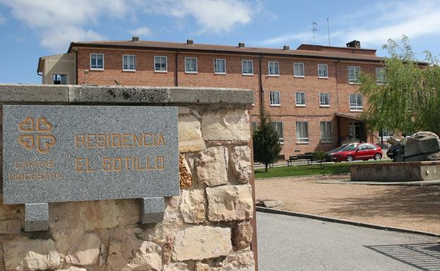 Cáritas Diocesana retoma la gestión de la residencia de personas mayores de El Sotillo