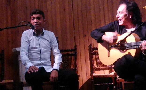 Pepe El Boleco, el joven cantaor que suena a viejo cante recio