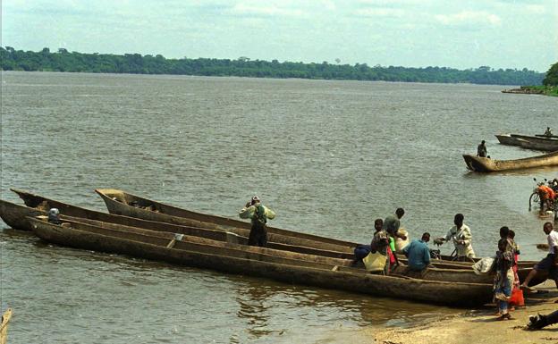 El naufragio de una embarcación deja 150 muertos en la República Democrática del Congo