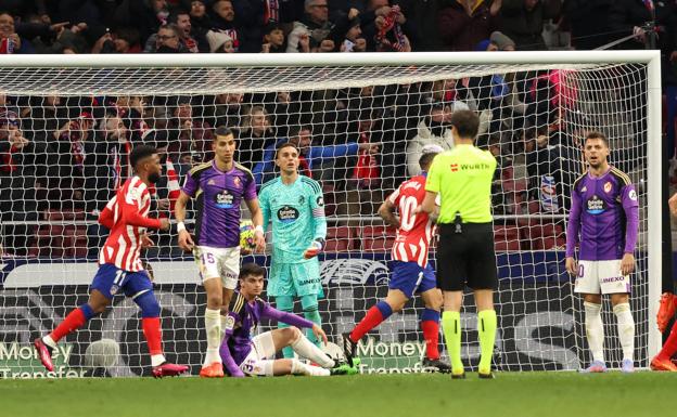 Masip se salva del desastre del Real Valladolid en el Metroplitano