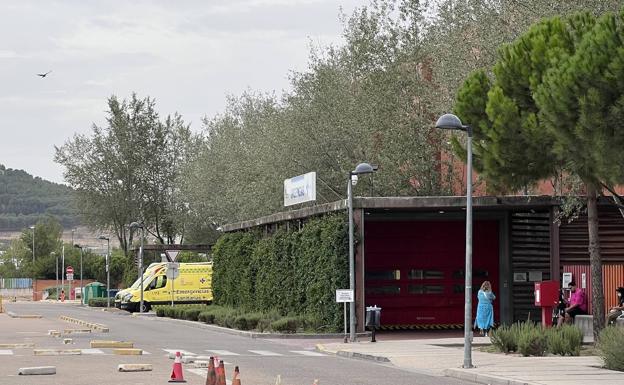 El Río Hortega libera camas ocupadas solo para esperar a la ambulancia tras el alta