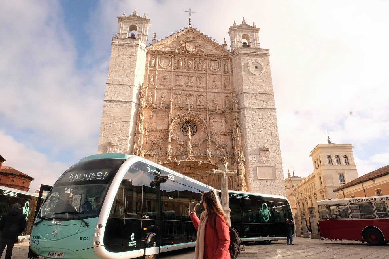 Presentación de los nuevos autobuses eléctricos de Valladolid