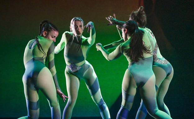 Valladolid recibe a las 'Hijas de Eva': danza frente a la serpiente