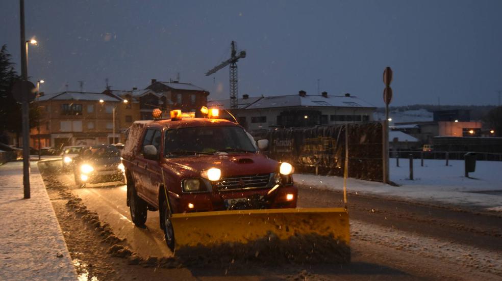 La nieve dificultará el tráfico este fin de semana entre Castilla y León, Asturias y Cantabria