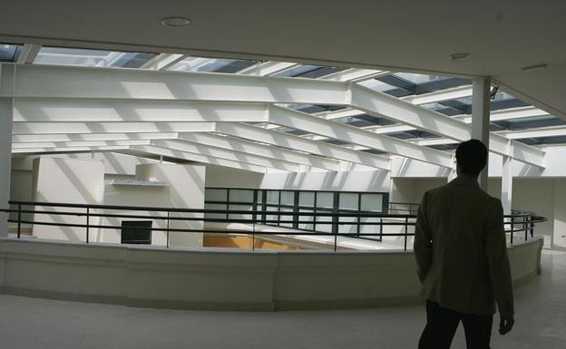 Castilla y León atrae ocho empresas de otras regiones por cada diez que se marchan