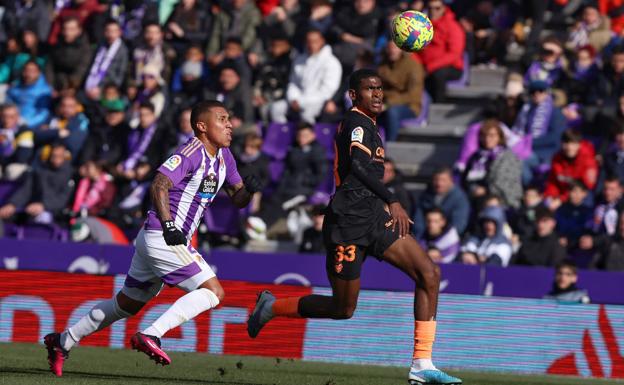 Machís y Larin, notable alto en su debut como jugadores del Real Valladolid