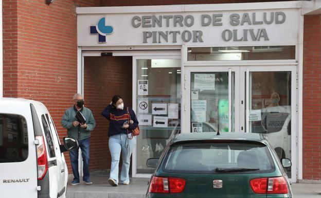La Fiscalía investiga la contratación de médicos sin titulación en Atención Primaria