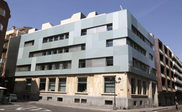 Le piden tres años de prisión por abuso sexual a una mujer a la que ofreció patatas y dinero