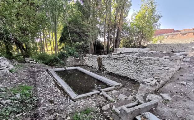 Vecinos de Fuentes de Cuéllar aplauden las obras realizadas en los antiguos lavaderos