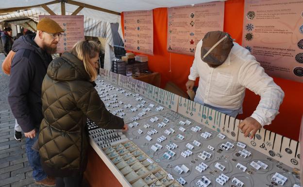 El Mercado de las Candelas retorna al calendario como epicentro de la fiesta