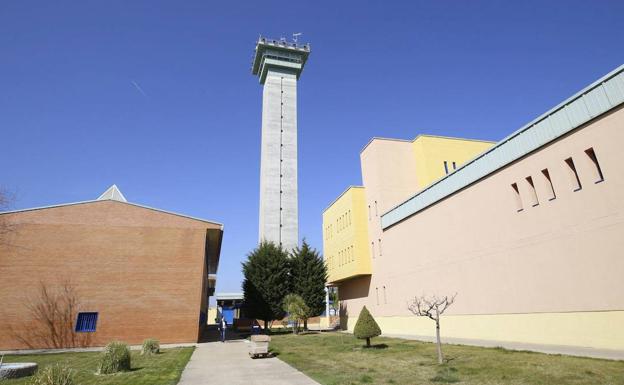 Aumentada la condena de un recluso por introducir un libro con droga en Topas