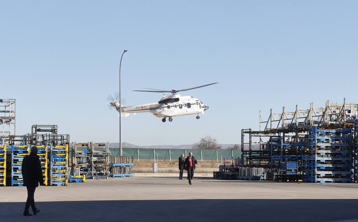 El Rey Felipe VI conoce la innovadora planta de Gestamp en Palencia