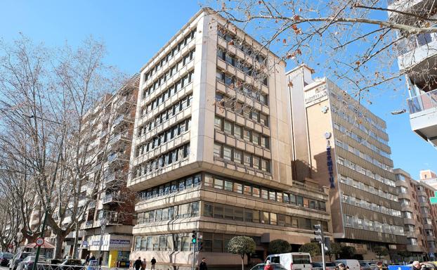 A subasta un céntrico edificio de doce plantas en Valladolid por 4,3 millones