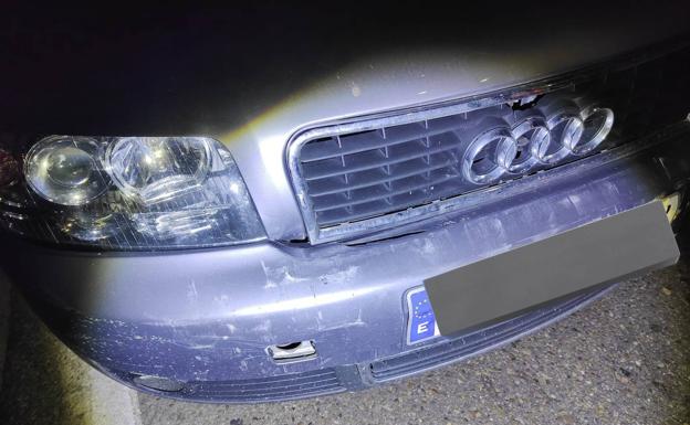 Se da a la fuga en un coche sin ITV ni seguro tras un choque