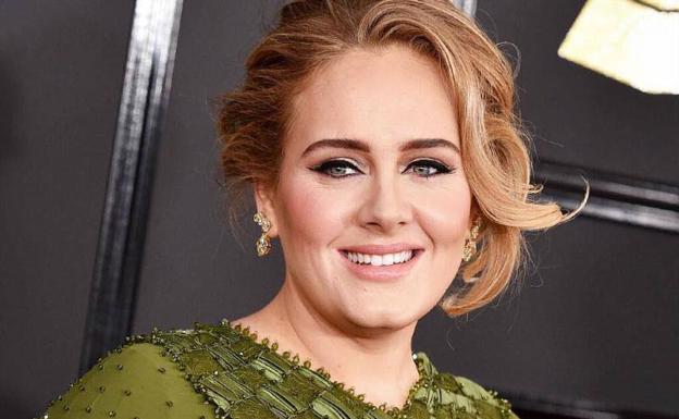 Adele cumple su sueño de conocer a Dwayne Johnson