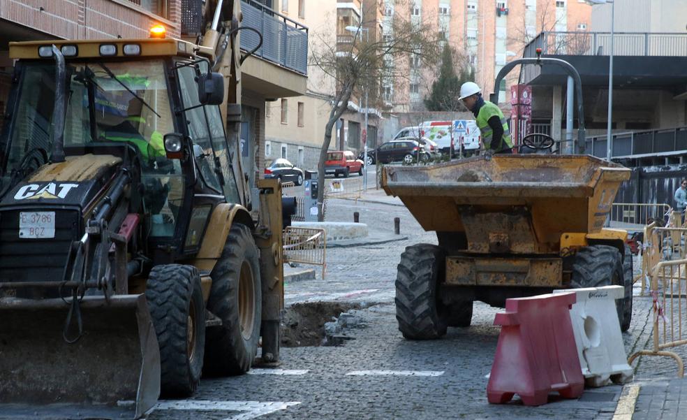 Empiezan las obras de renovación de redes y asfaltado de la calle Caño Grande