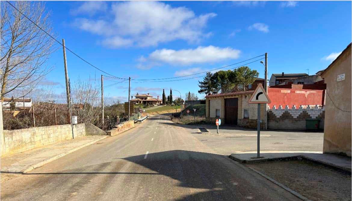 Mayorga convertirá la travesía de la carretera de Sahagún en una gran avenida