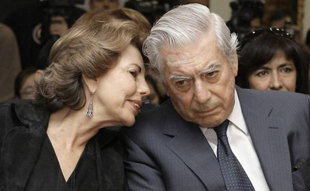 Mario Vargas Llosa y su exmujer viajan juntos en París en medio de rumores de reconciliación