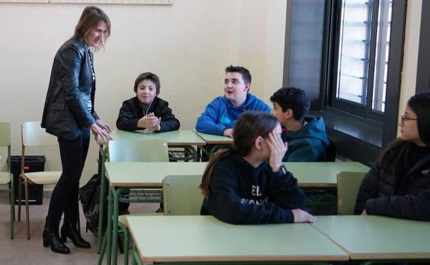 Educación ofrece clases de refuerzo a 4.300 alumnos de 3º de Primaria y 1º y 4º de ESO en la región